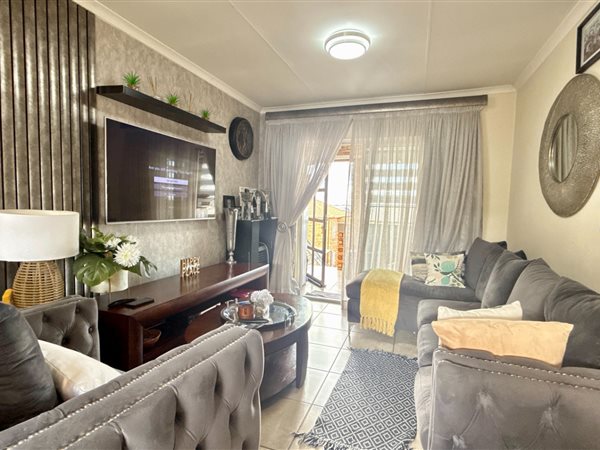 2 Bedroom Townhouse 2 Bedroom Townhouse