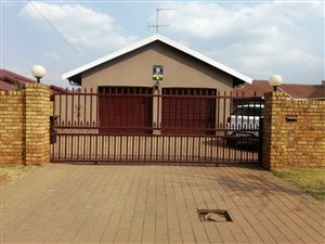 4 Bed House in Bakerton