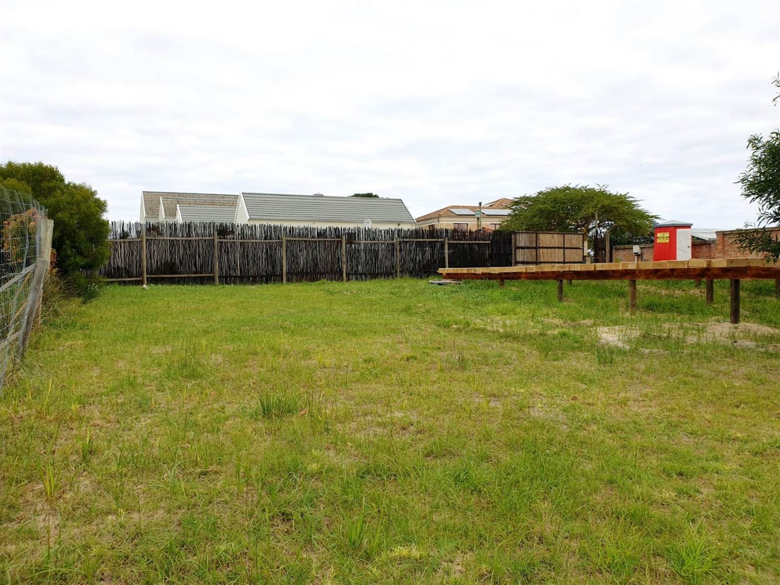 710 m² Land available in Sedgefield photo number 1
