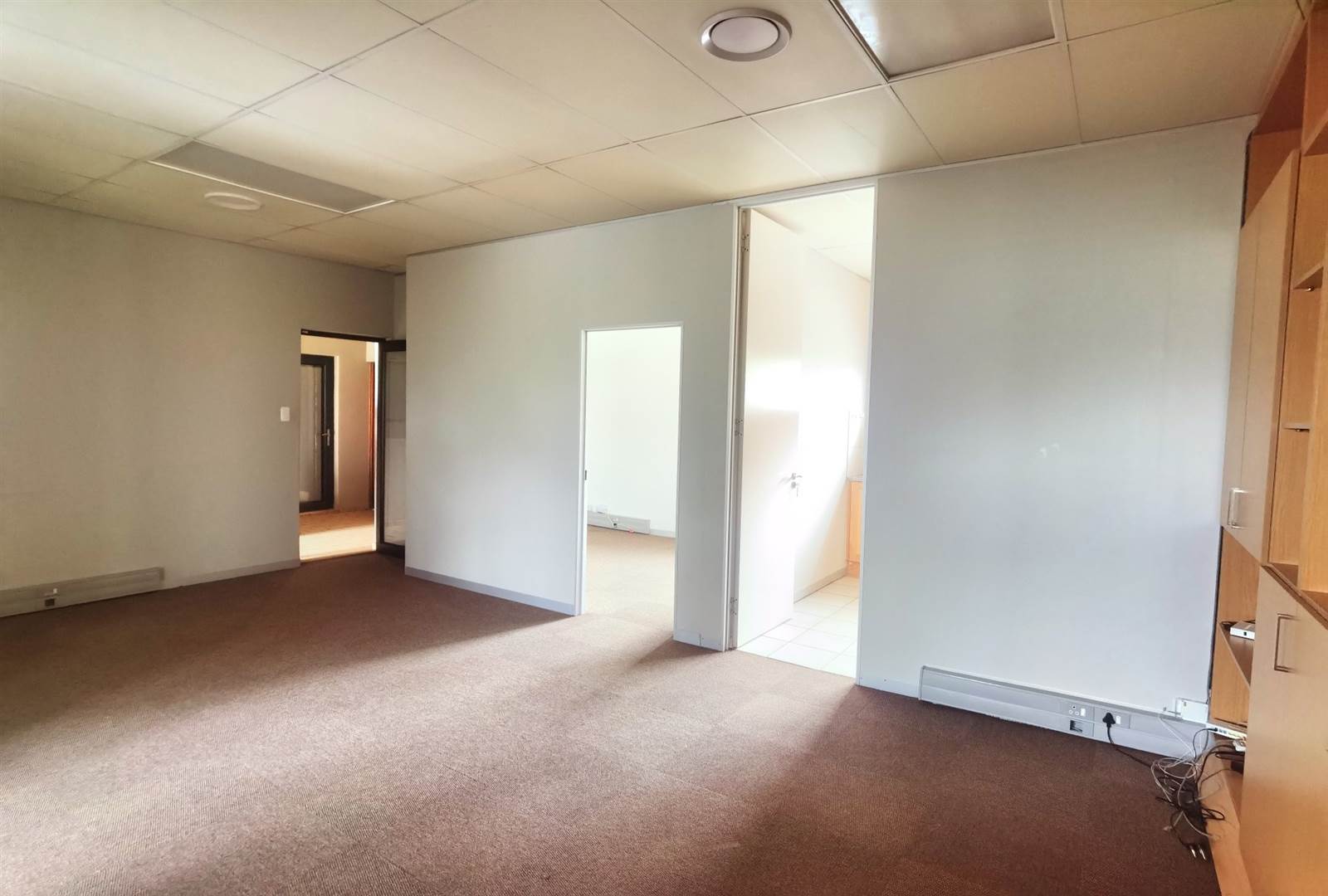 87  m² Office Space in Silver Lakes photo number 1