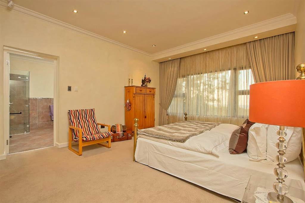 4 Bed House in Linksfield photo number 12