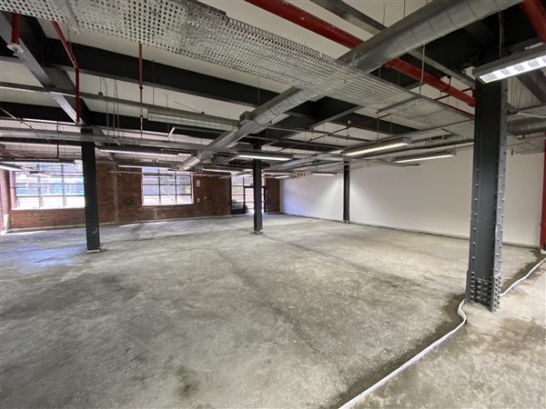427  m² Commercial space in Observatory