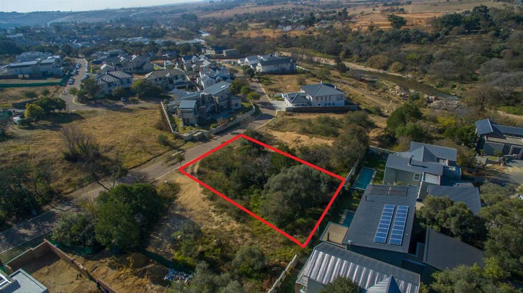 930 m² Land available in Helderfontein Estate photo number 2