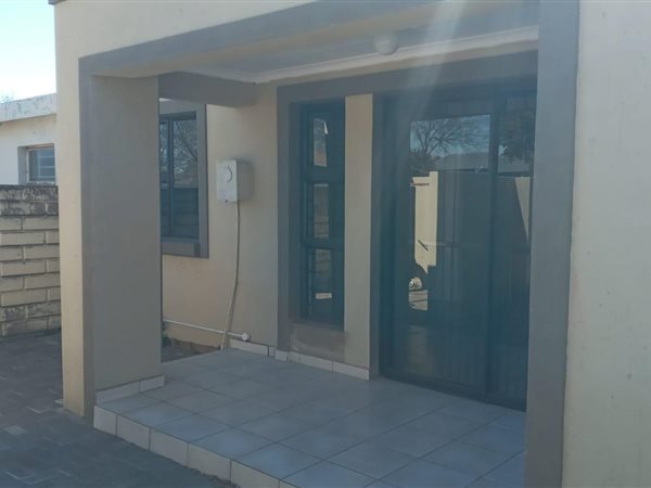 1 Bedroom Flat