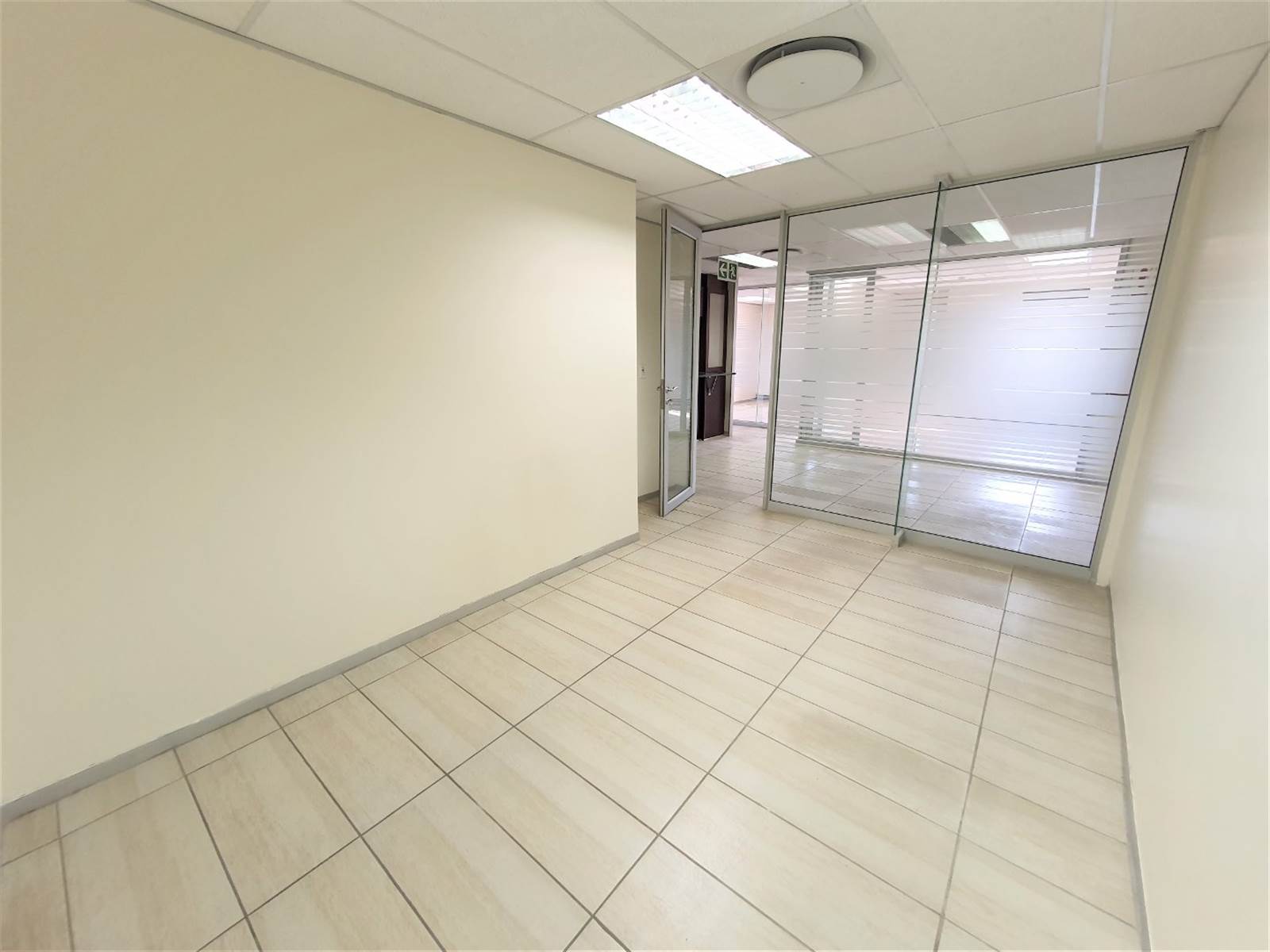373  m² Office Space in Fourways photo number 9