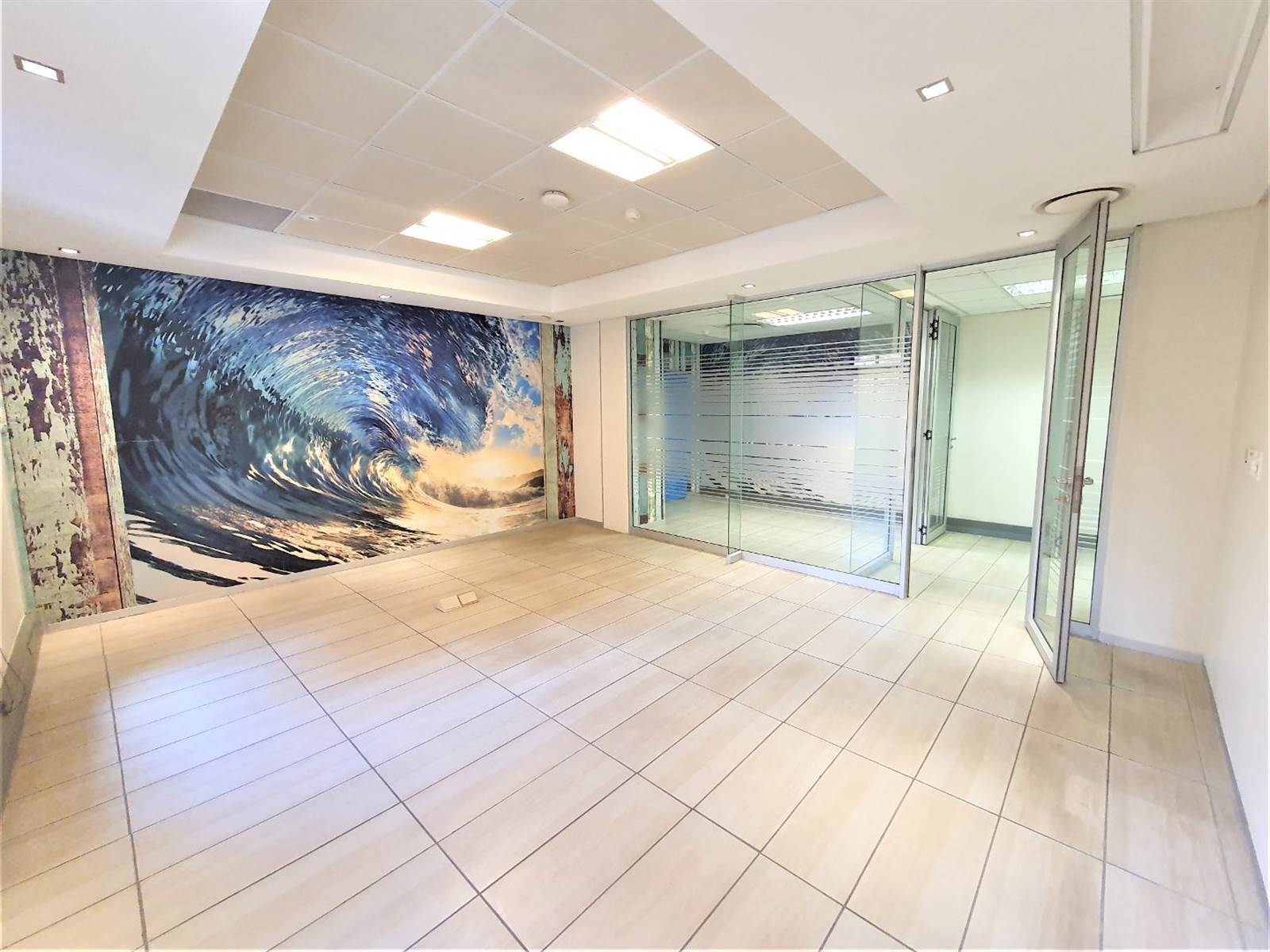 373  m² Office Space in Fourways photo number 7