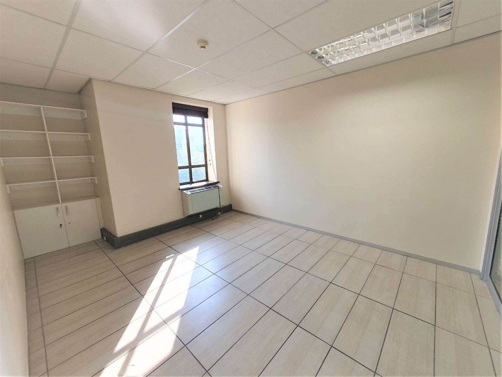 373  m² Office Space in Fourways photo number 13