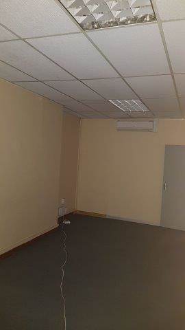 832  m² Commercial space in Bloemfontein photo number 17