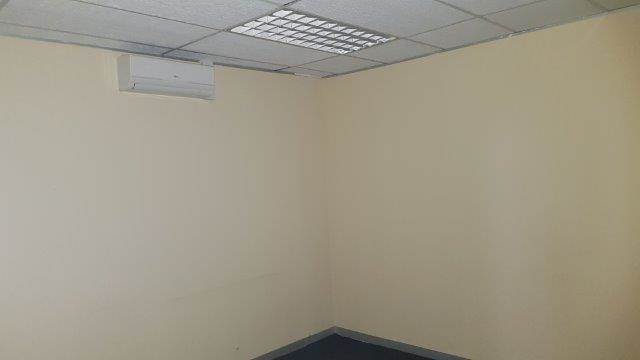 832  m² Commercial space in Bloemfontein photo number 19