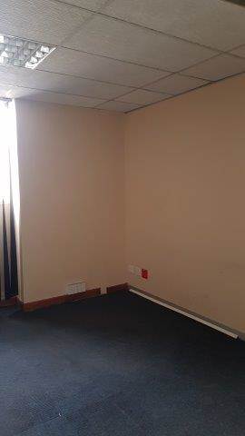 832  m² Commercial space in Bloemfontein photo number 14