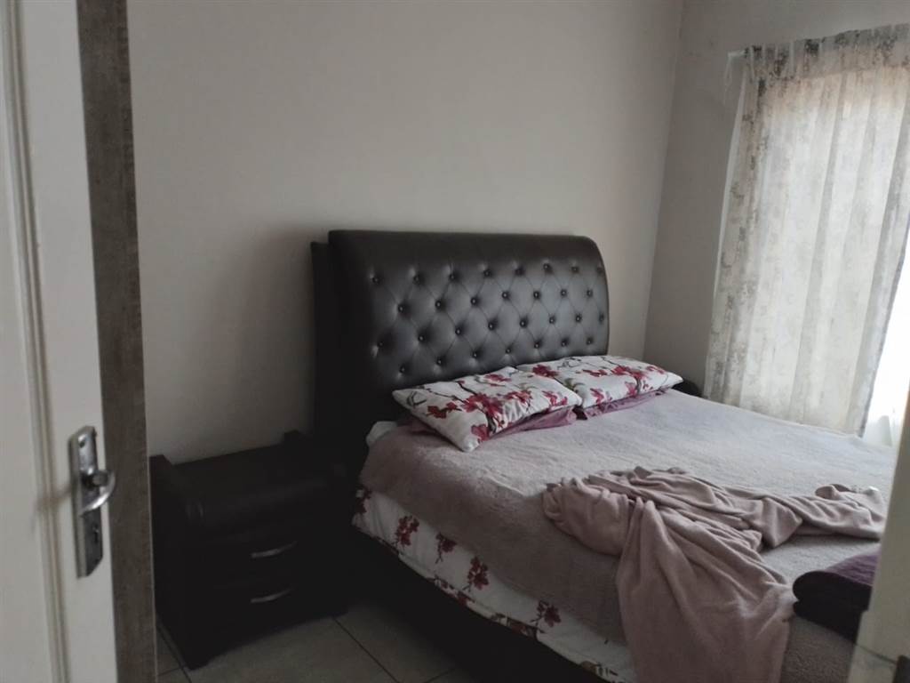 3 Bed House in Wolmer photo number 5