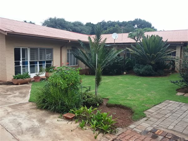 4 Bedroom House 4 Bedroom House
