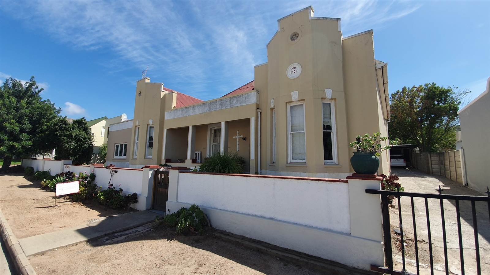 6 Bed House in Montagu photo number 1