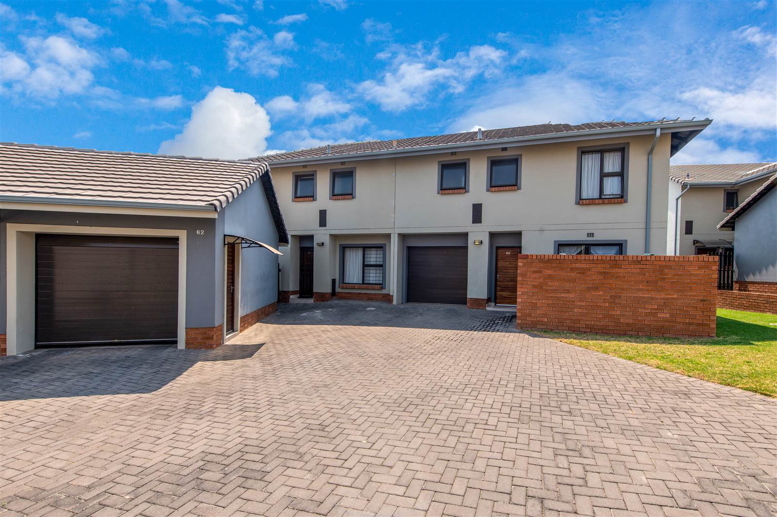 3 Bed Townhouse in Kyalami photo number 15