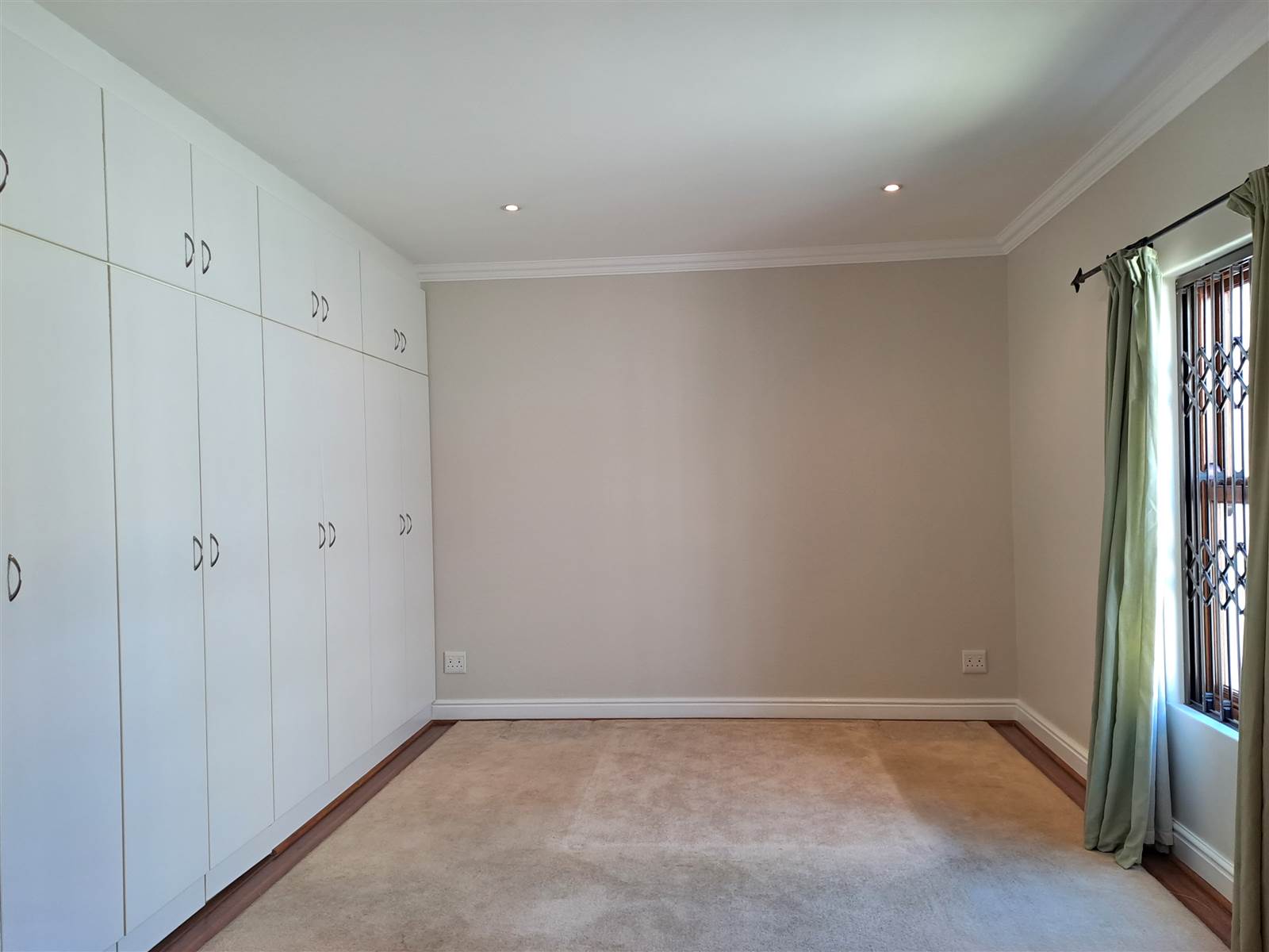 2 Bed House in Villiersdorp photo number 7