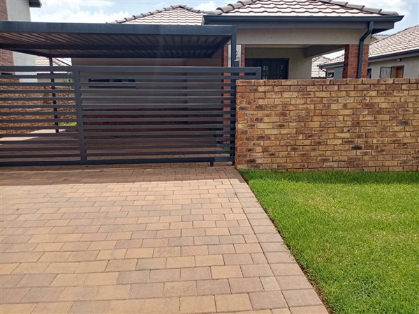 3 Bedroom House 3 Bedroom House