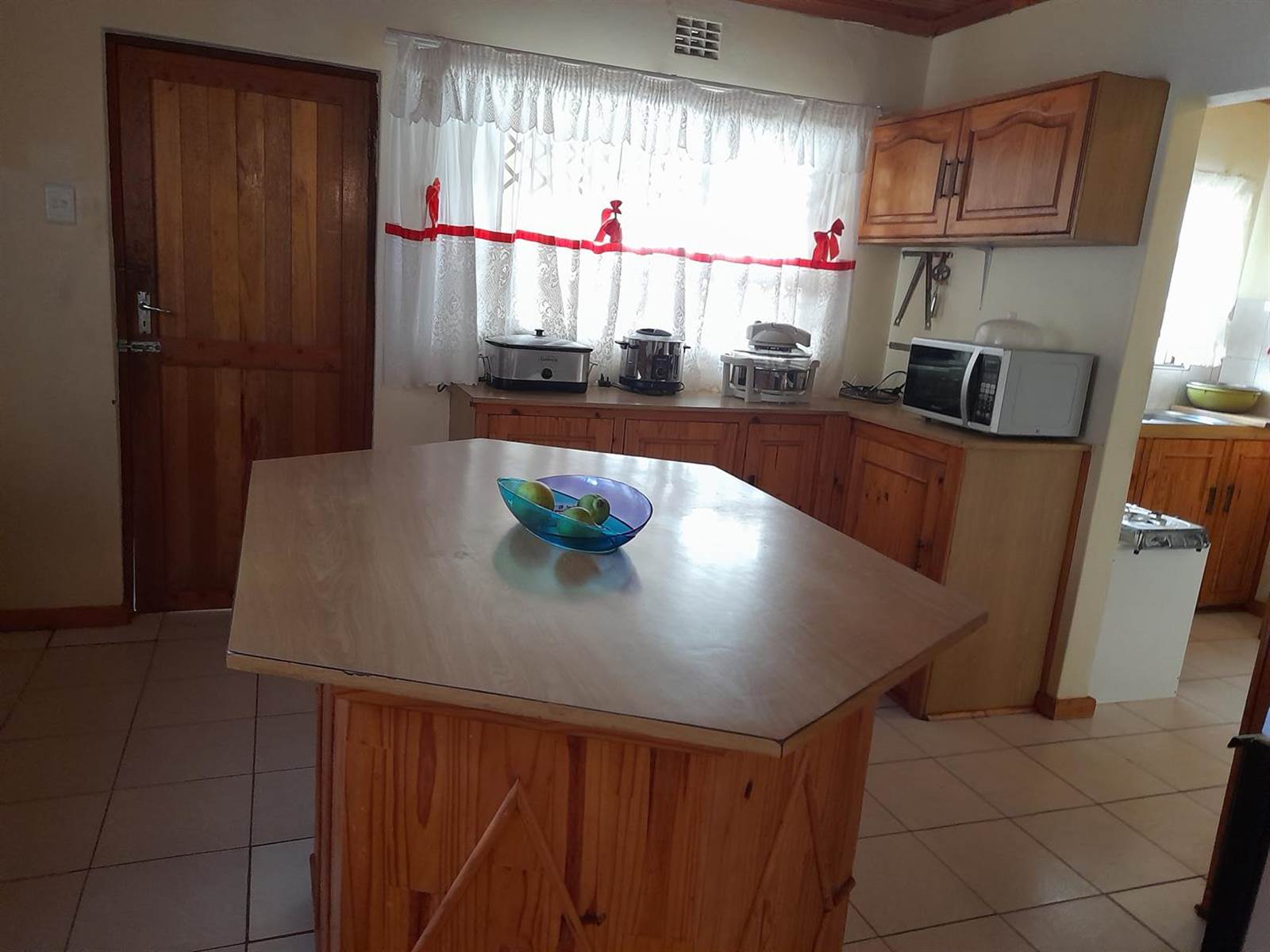 4 Bed House in Fort Beaufort photo number 7