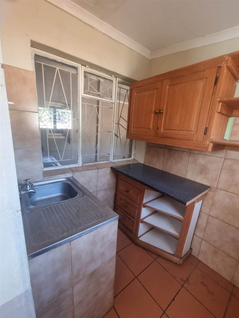 3 Bed House in Musina photo number 3