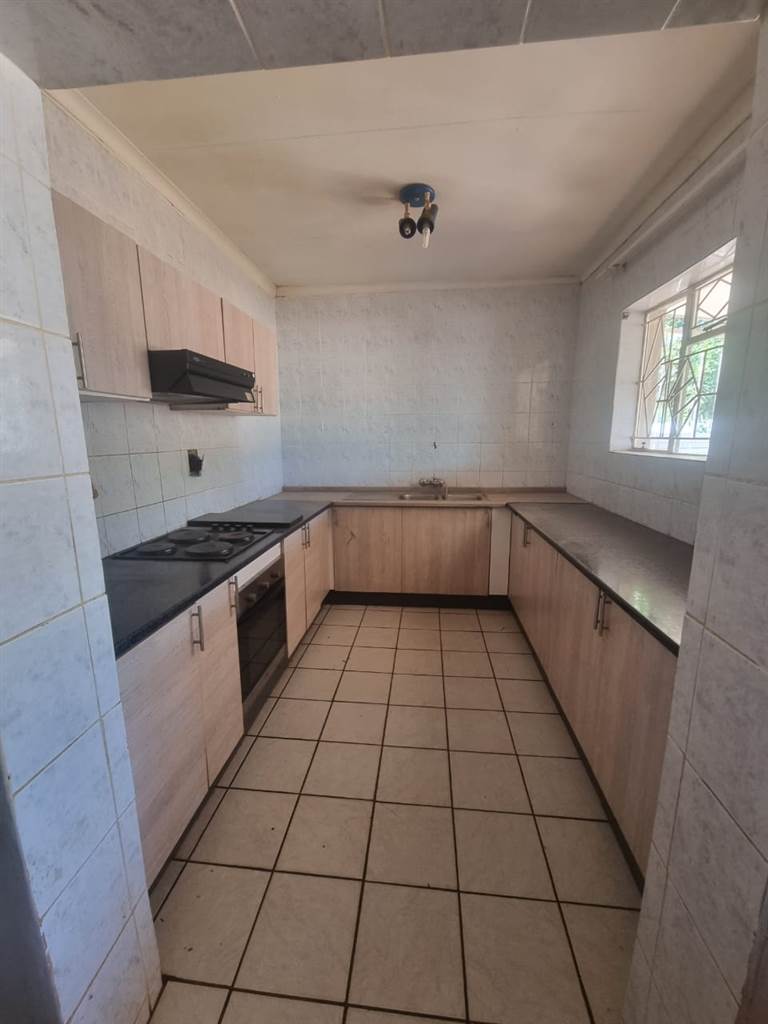 3 Bed House in Musina photo number 2