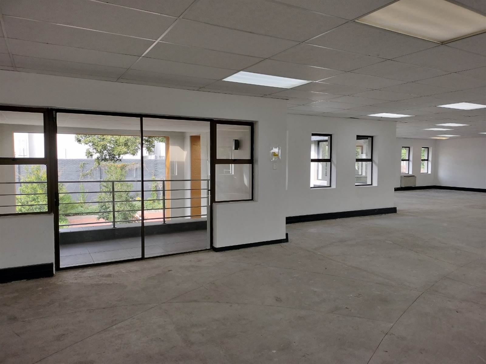346  m² Commercial space in Dunkeld West photo number 4