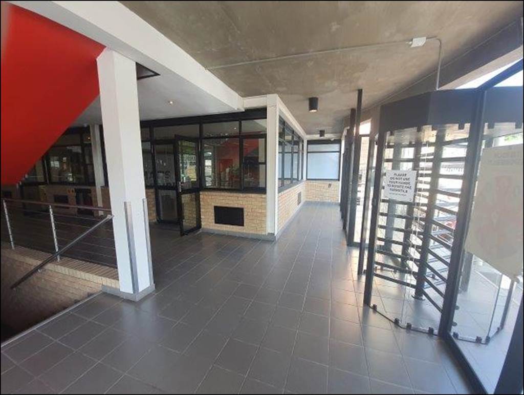 1915  m² Commercial space in Nelspruit Central photo number 15