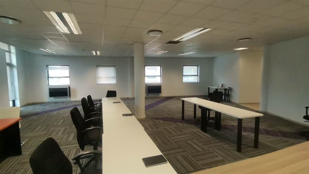 357.6  m² Commercial space in Parktown photo number 21