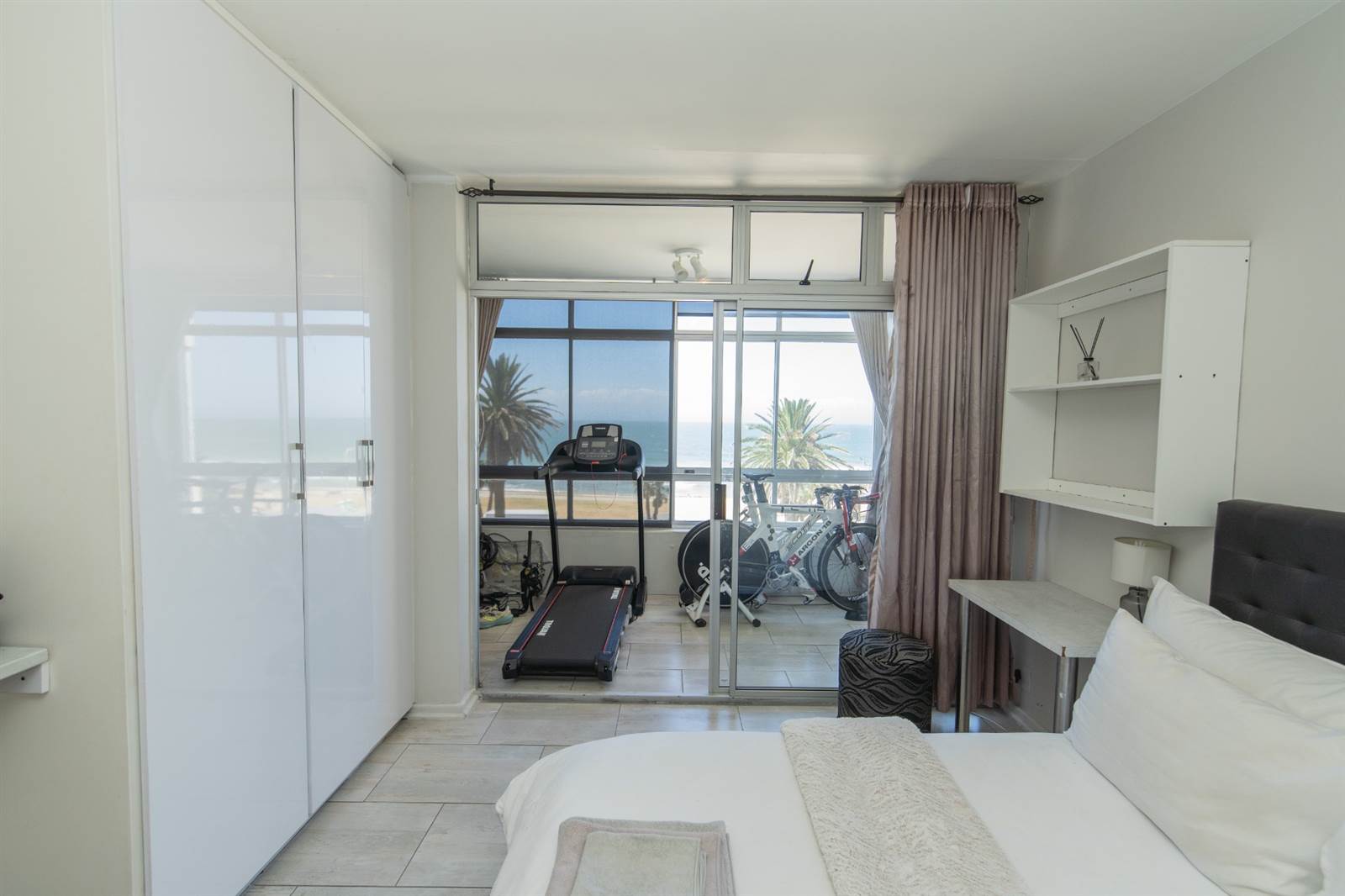 2 Bed Apartment in Summerstrand photo number 19
