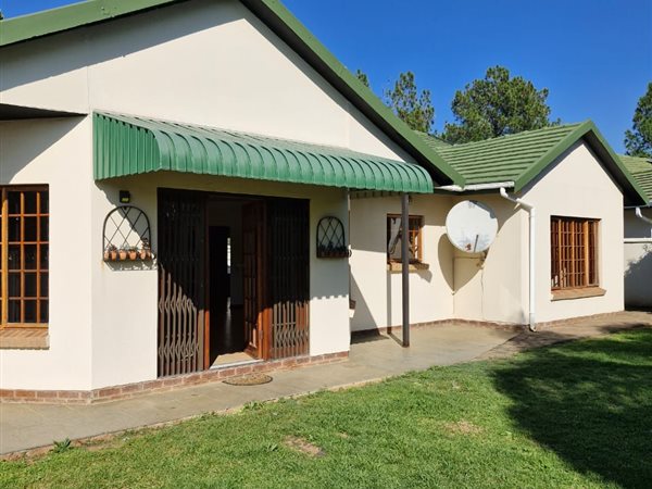 3 Bedroom Simplex 3 Bedroom Simplex