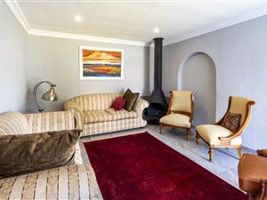 7 Bed House in Carenvale