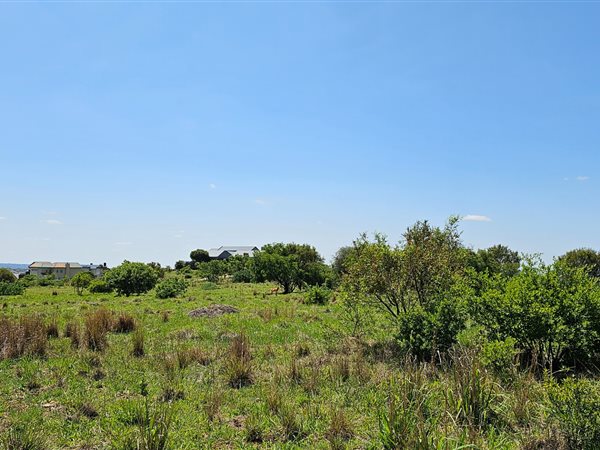 1 127 m² Land