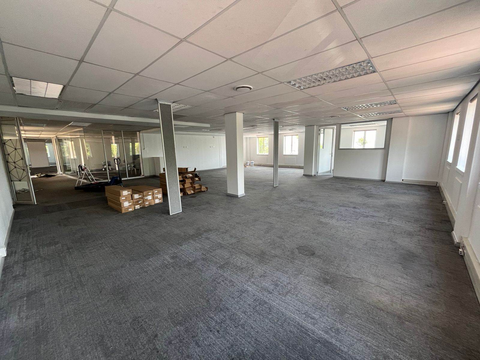 2422  m² Commercial space in Bryanston photo number 19