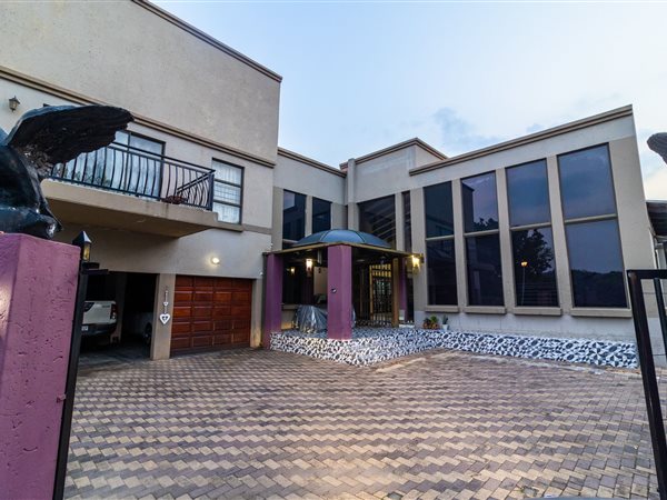 7 Bedroom House 7 Bedroom House