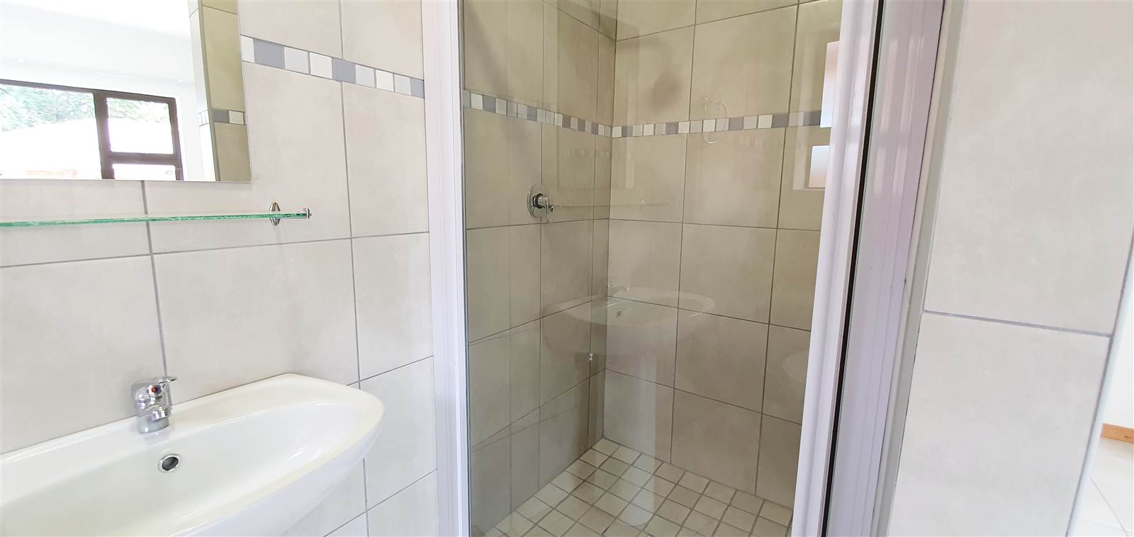 2 Bed House in Louis Trichardt photo number 7