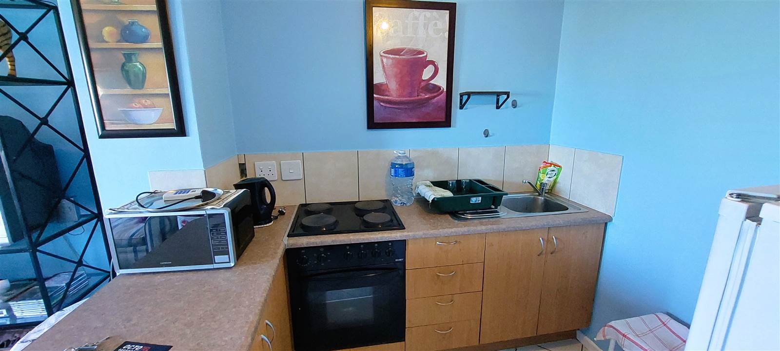 2 Bed Apartment in Gordons Bay Central photo number 4