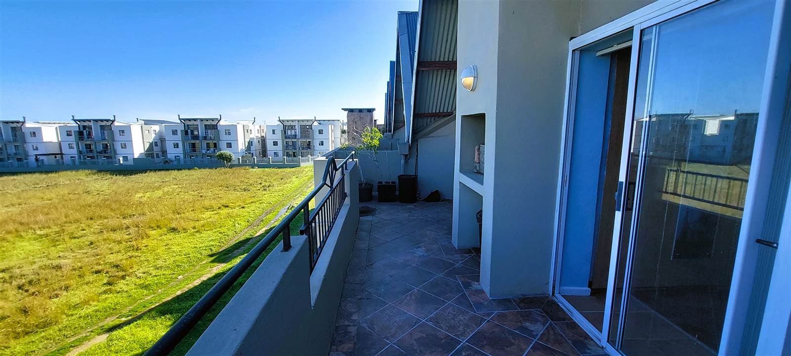 2 Bed Apartment in Gordons Bay Central photo number 11