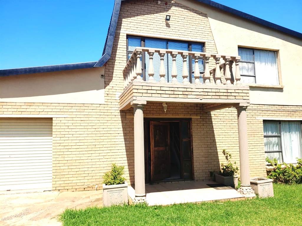 5 Bed House in Vaal Marina photo number 3