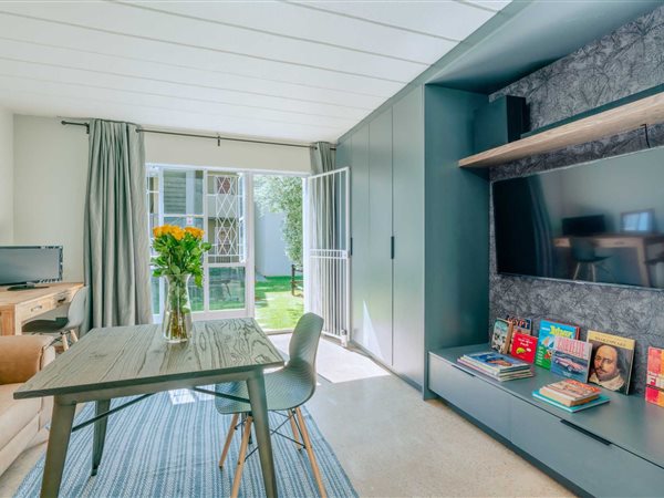 Bachelor apartment Bachelor apartment