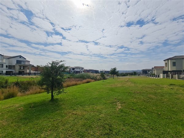 624 m² Land available in Blue Valley Golf Estate