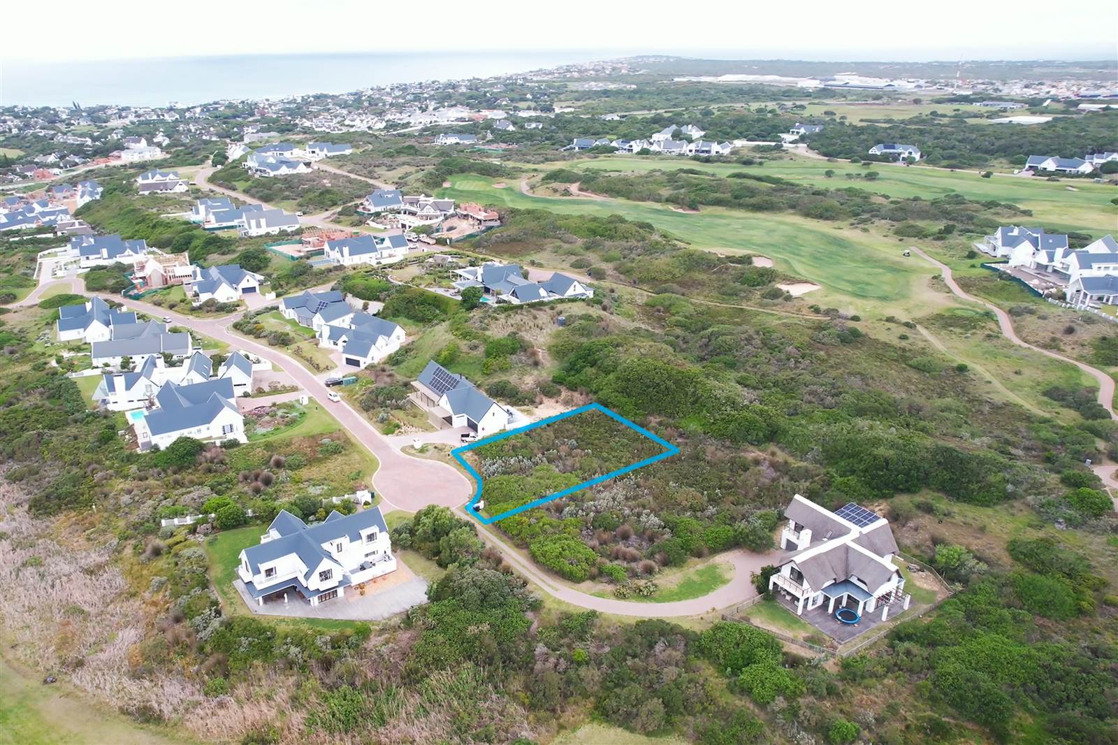 975 m² Land available in St Francis Links photo number 1