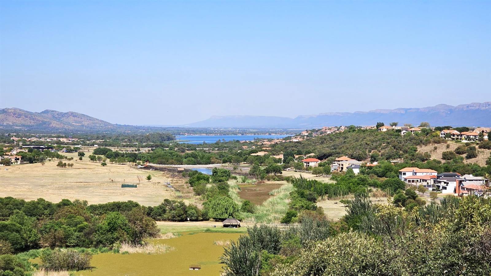 816 m² Land available in Xanadu photo number 8