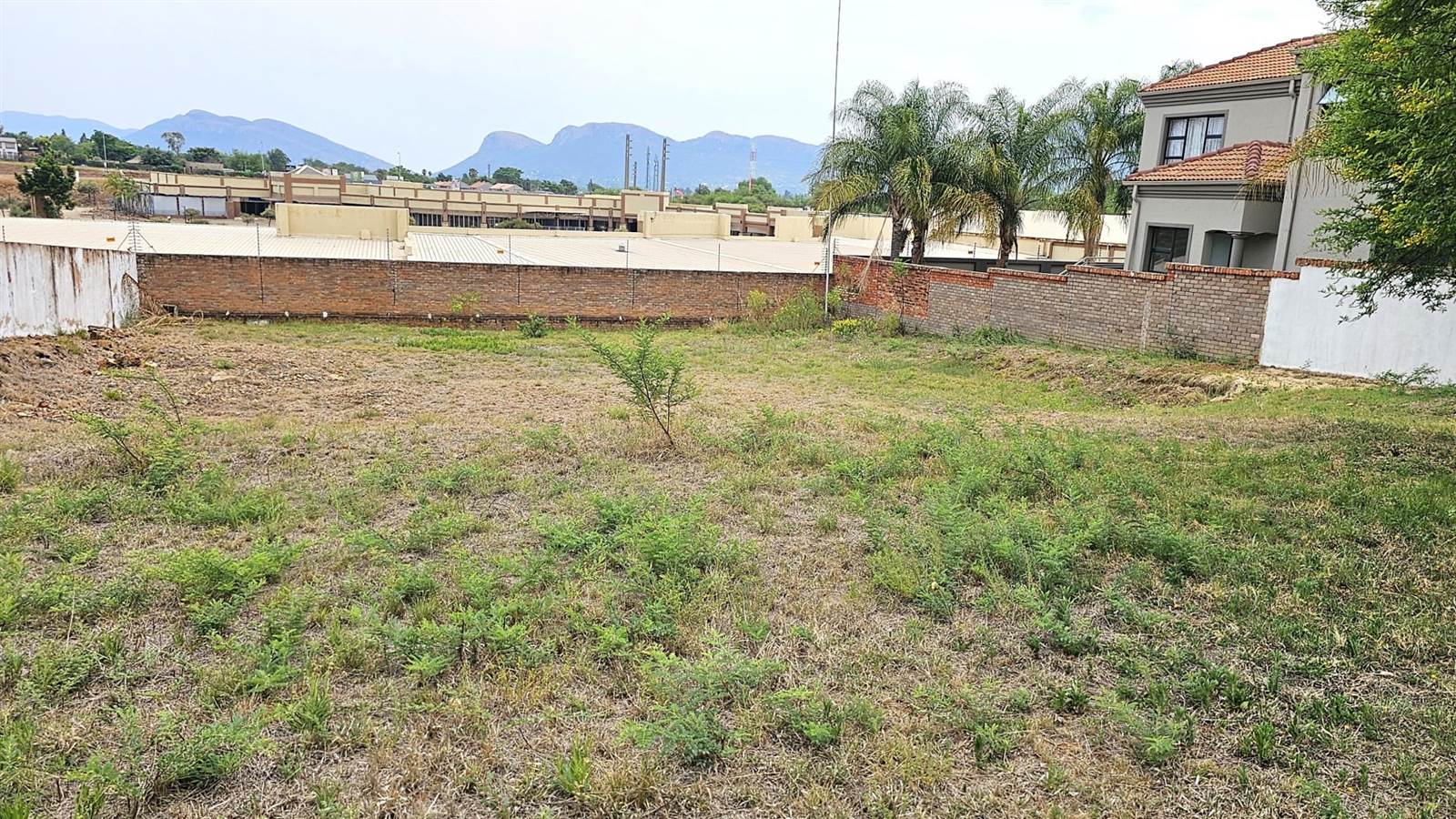 816 m² Land available in Xanadu photo number 4