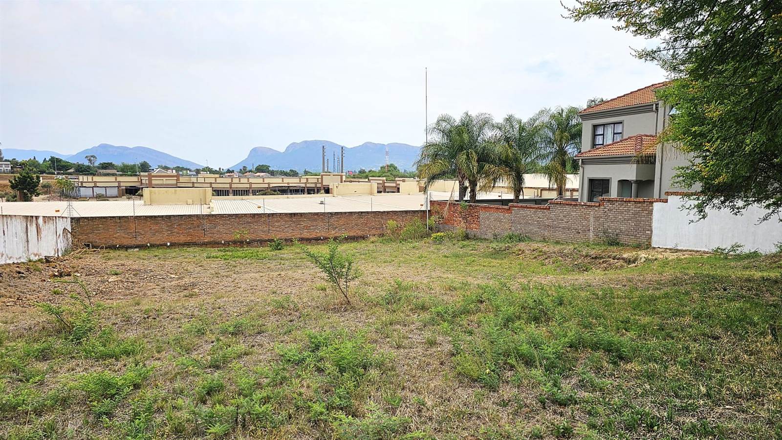 816 m² Land available in Xanadu photo number 3