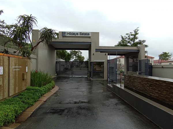 4 Bedroom Townhouse 4 Bedroom Townhouse