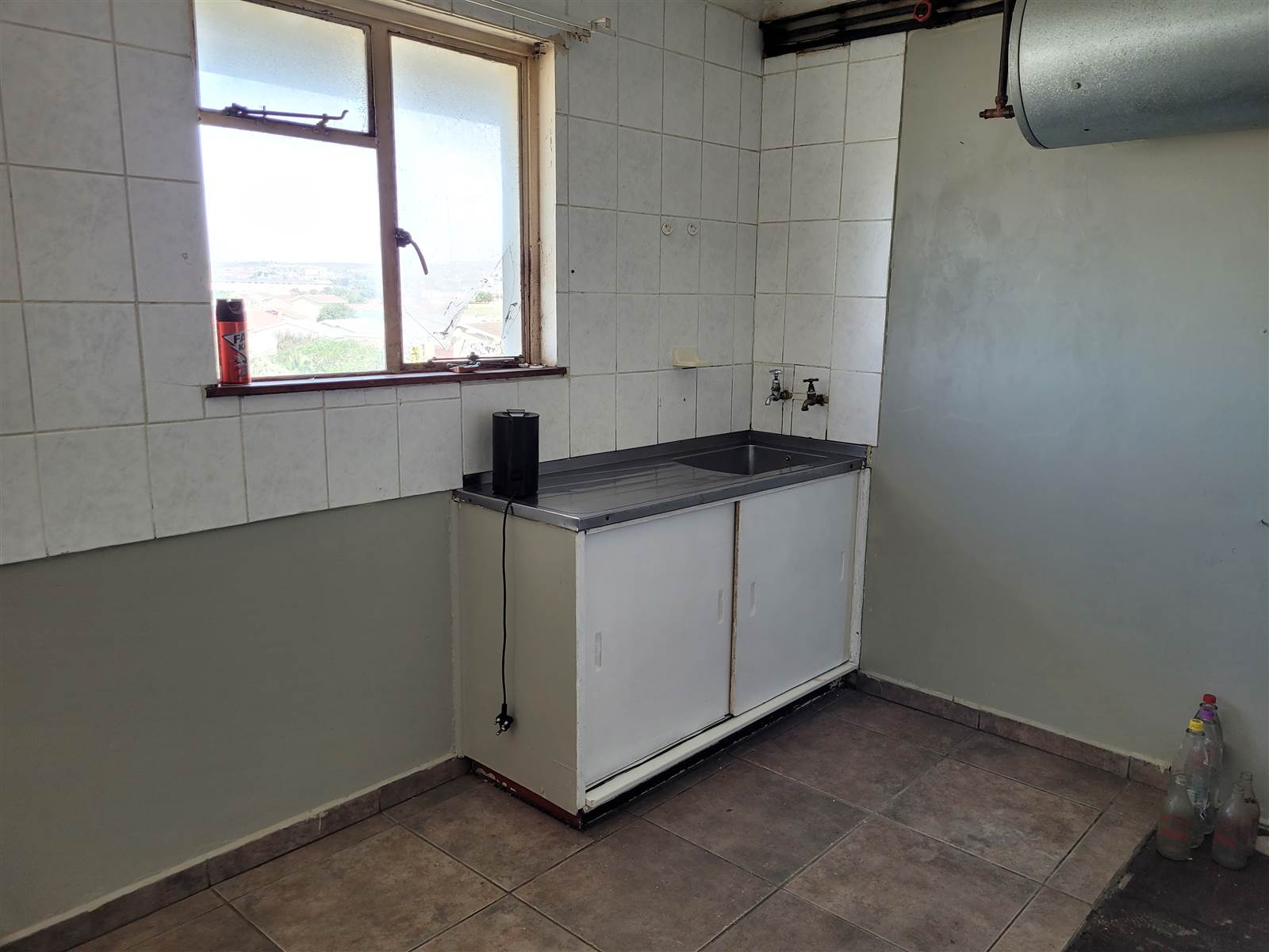 3 Bed Flat in Algoa Park photo number 7