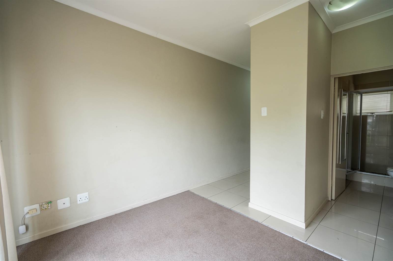1 Bed Apartment in Grahamstown Central photo number 13