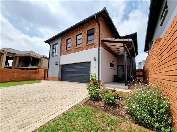 4 Bed House in Six Fountains Estate