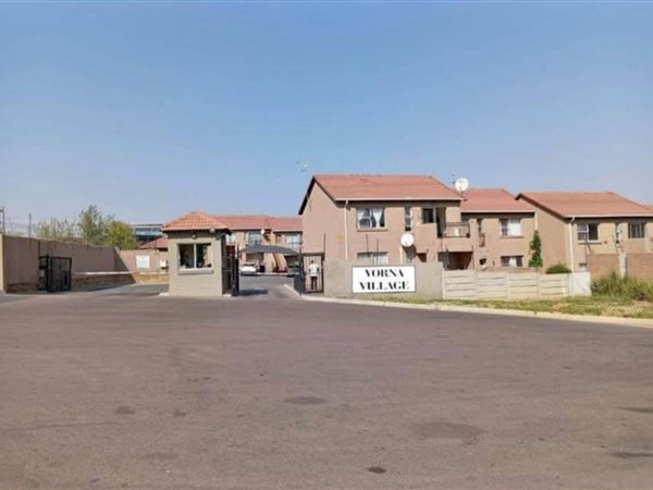 2 Bedroom House 2 Bedroom House