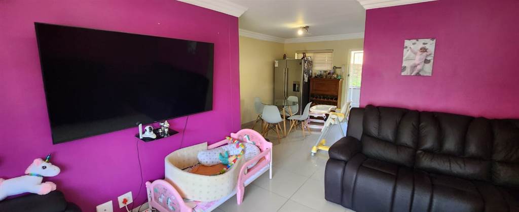 3 Bed Apartment in Umgeni Park photo number 6