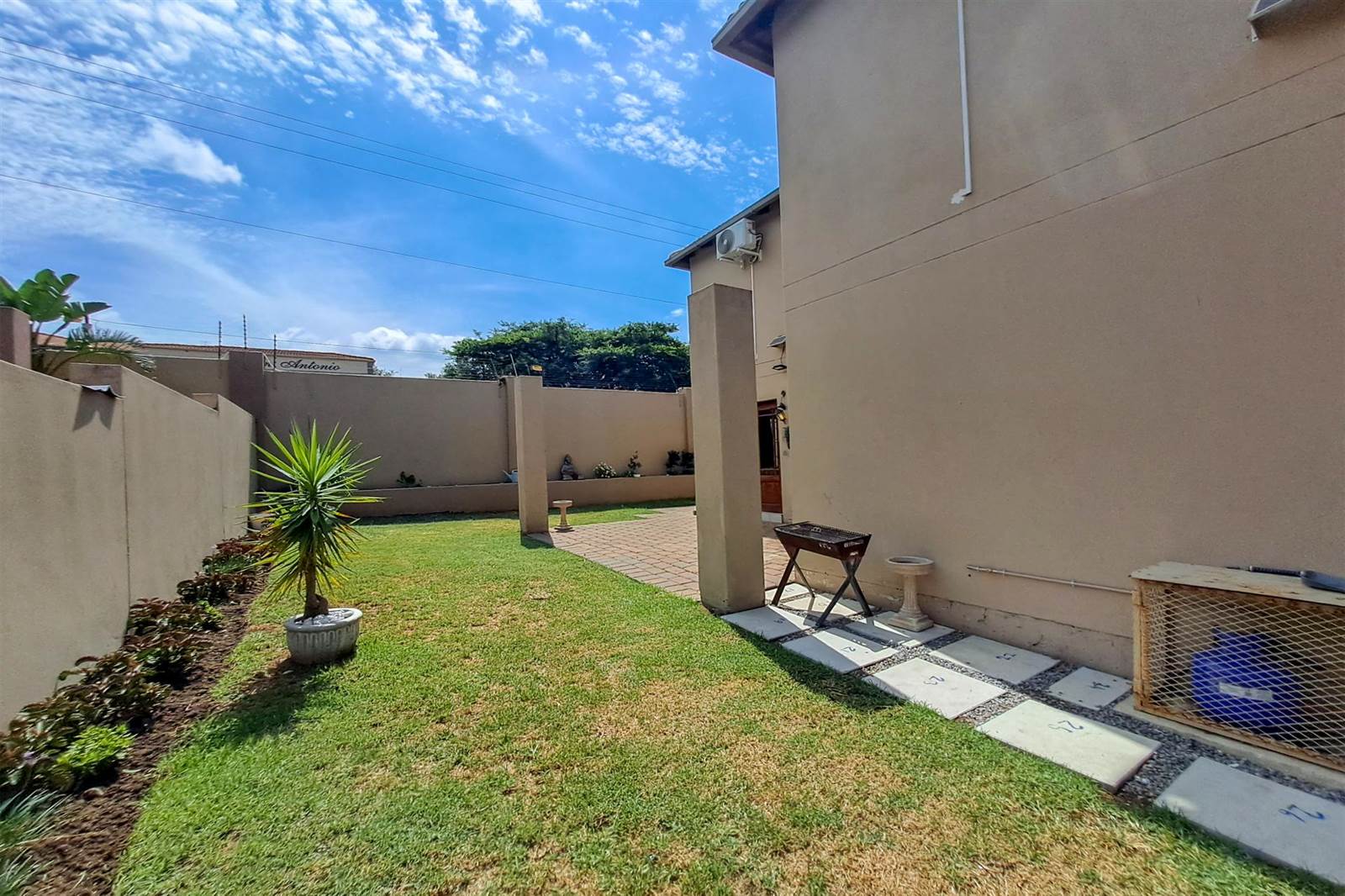 3 Bed Cluster in Fourways photo number 10