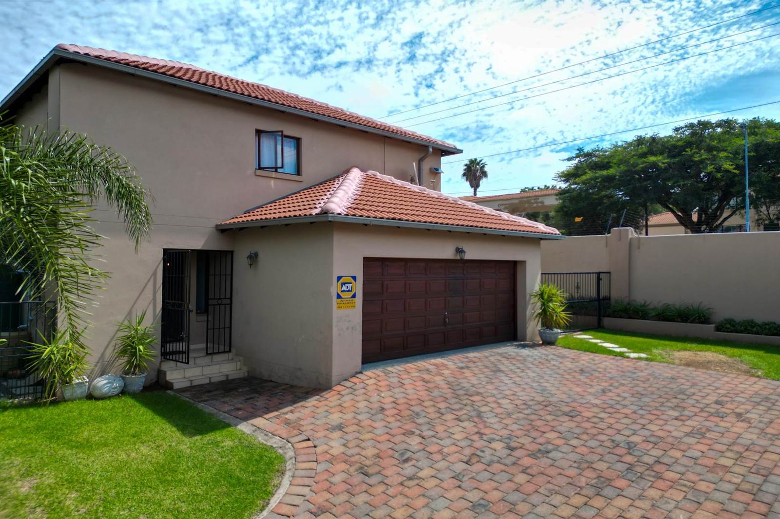 3 Bed Cluster in Fourways photo number 1